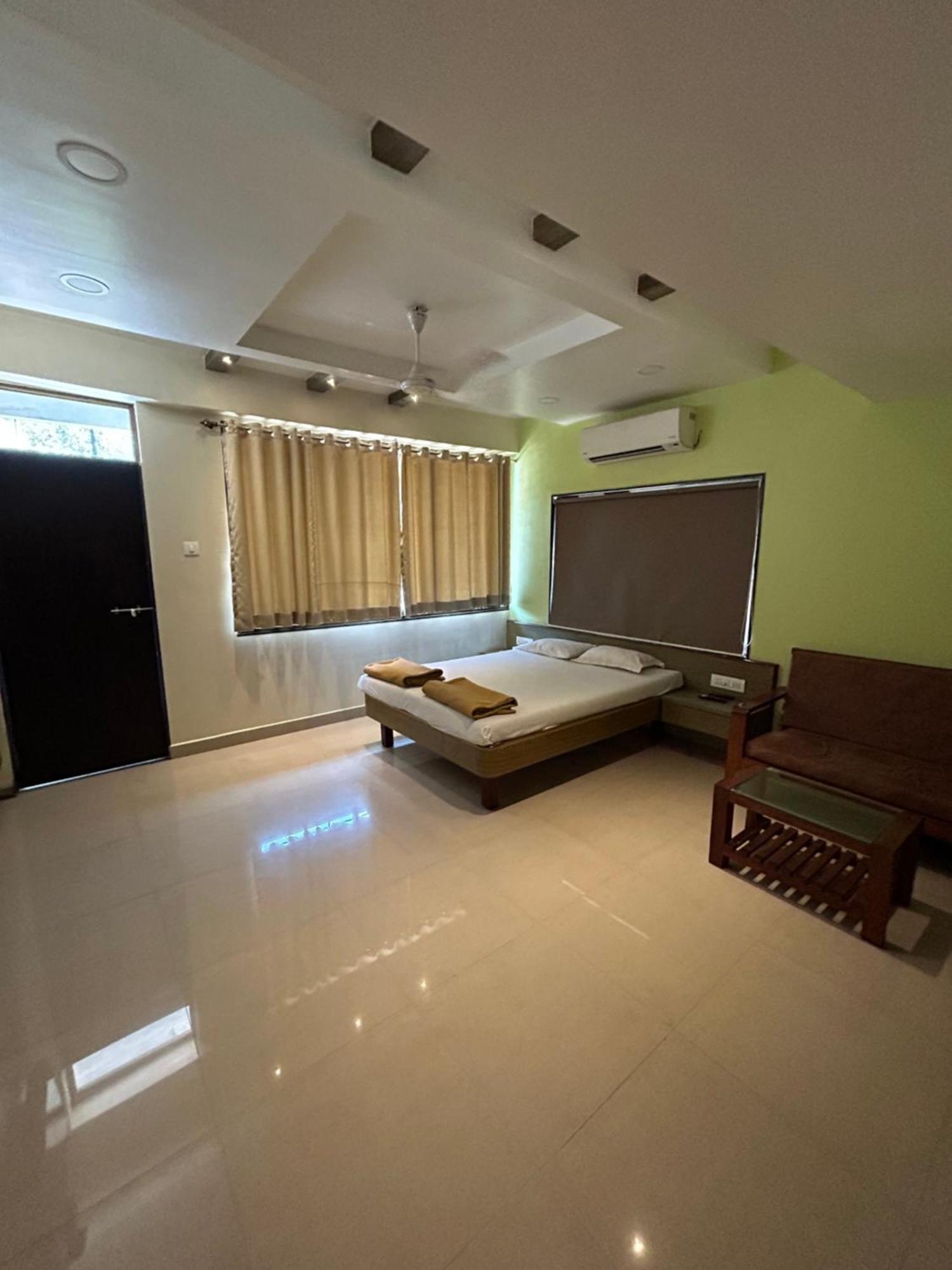 Hotel Aaba'S Gomantak Sawantwadi 외부 사진